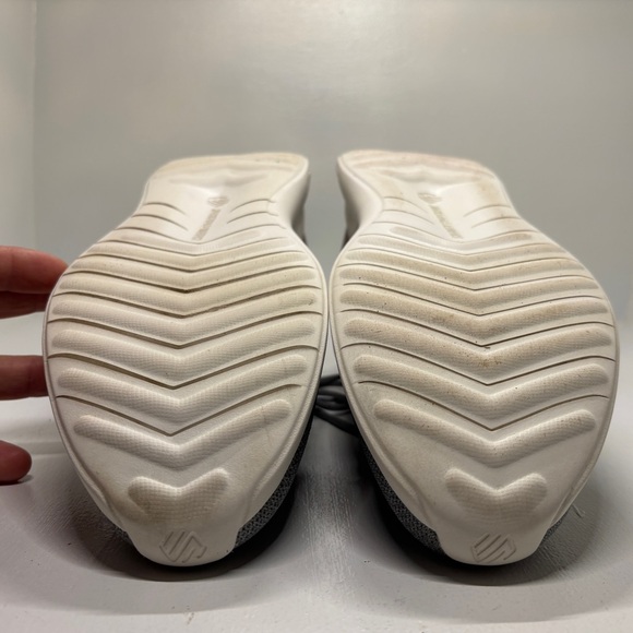 Men's Johnston & Murphy Men's Amherst 2.0 Knit Plain Toe sneakers size 11 - Picture 8 of 11